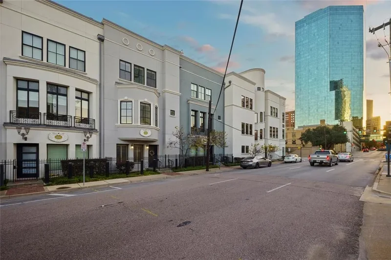 412 E 6th Street, Fort Worth, Texas, United States. - Photo 40