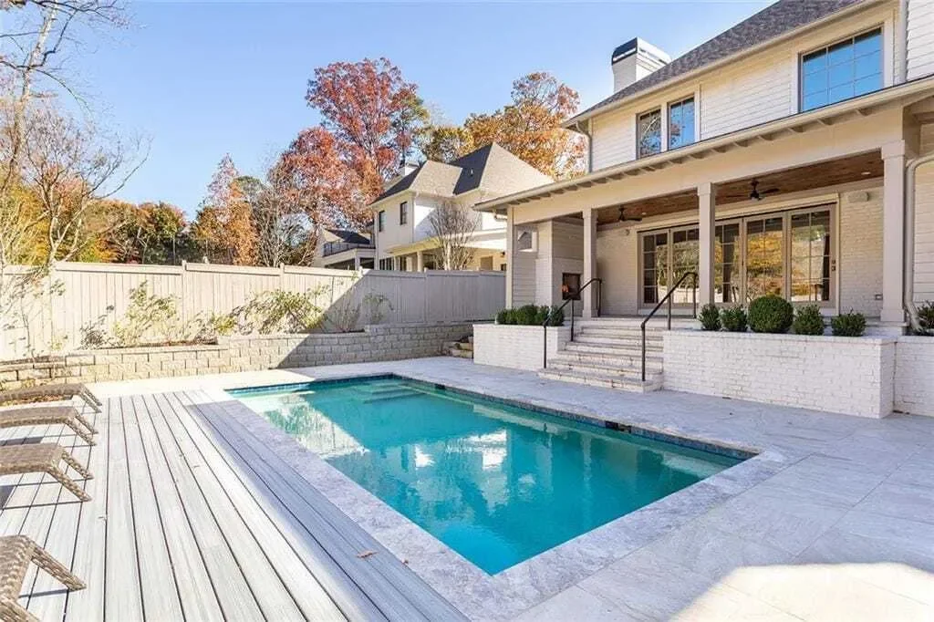 Exterior photo 12
