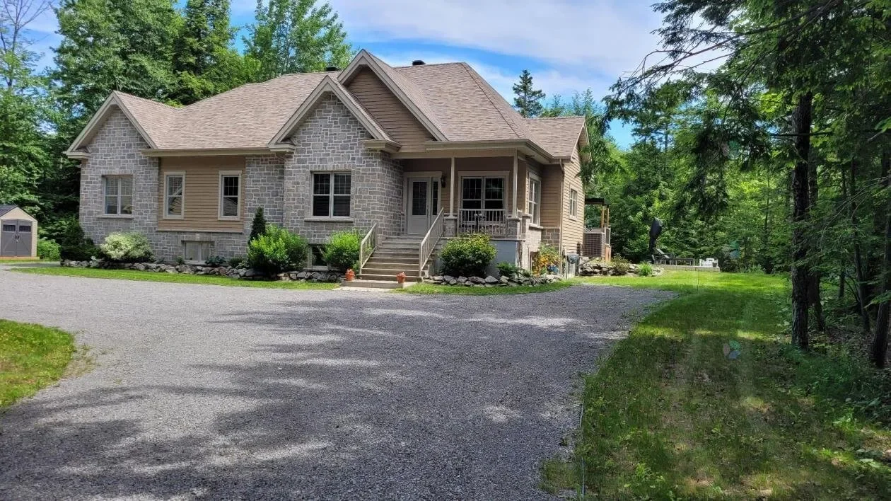 Exterior photo 10