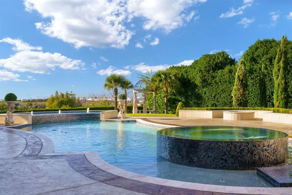 6509 Sudbury Road, Plano, Texas, United States. - Photo 10