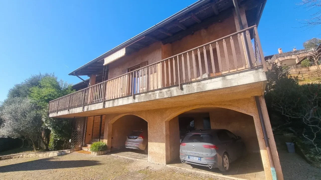 Sorisole, Lombardy, Italy. - Photo 9