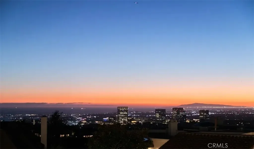 4 Narbonne, Newport Beach, California, United States. - Photo 23