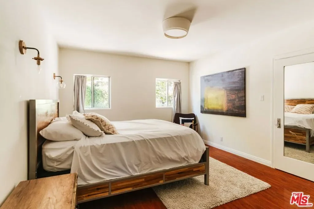 2060 High Tower Drive, Los Angeles, California, United States. - Photo 5