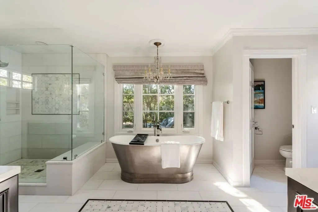 12510 Hortense Street, Los Angeles, California, United States. - Photo 6