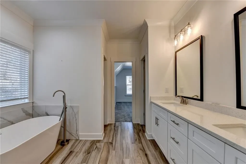 6181 Shoreland Circle, Buford, Georgia, United States. - Photo 57