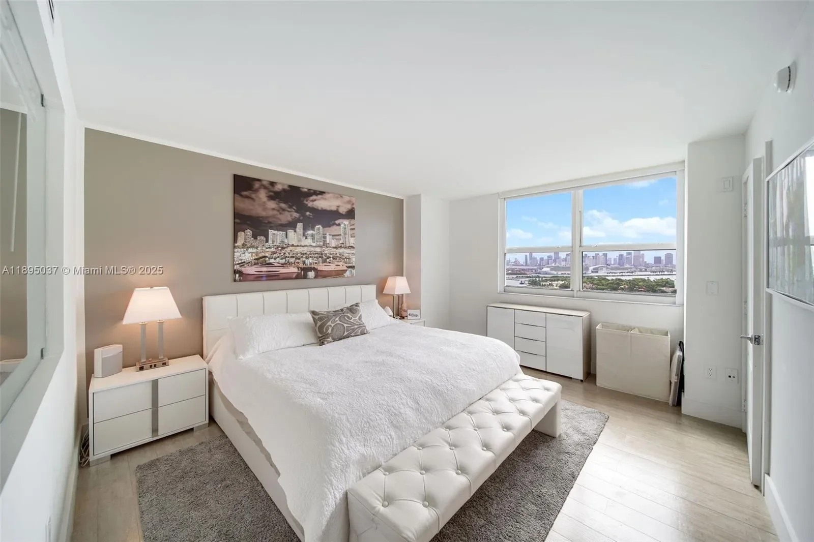 650 West Ave 2107, Miami Beach, Florida, United States. - Photo 15