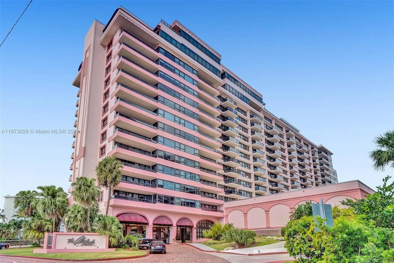 5225 Collins Ave PH7, Miami Beach, Florida, United States. - Photo 44