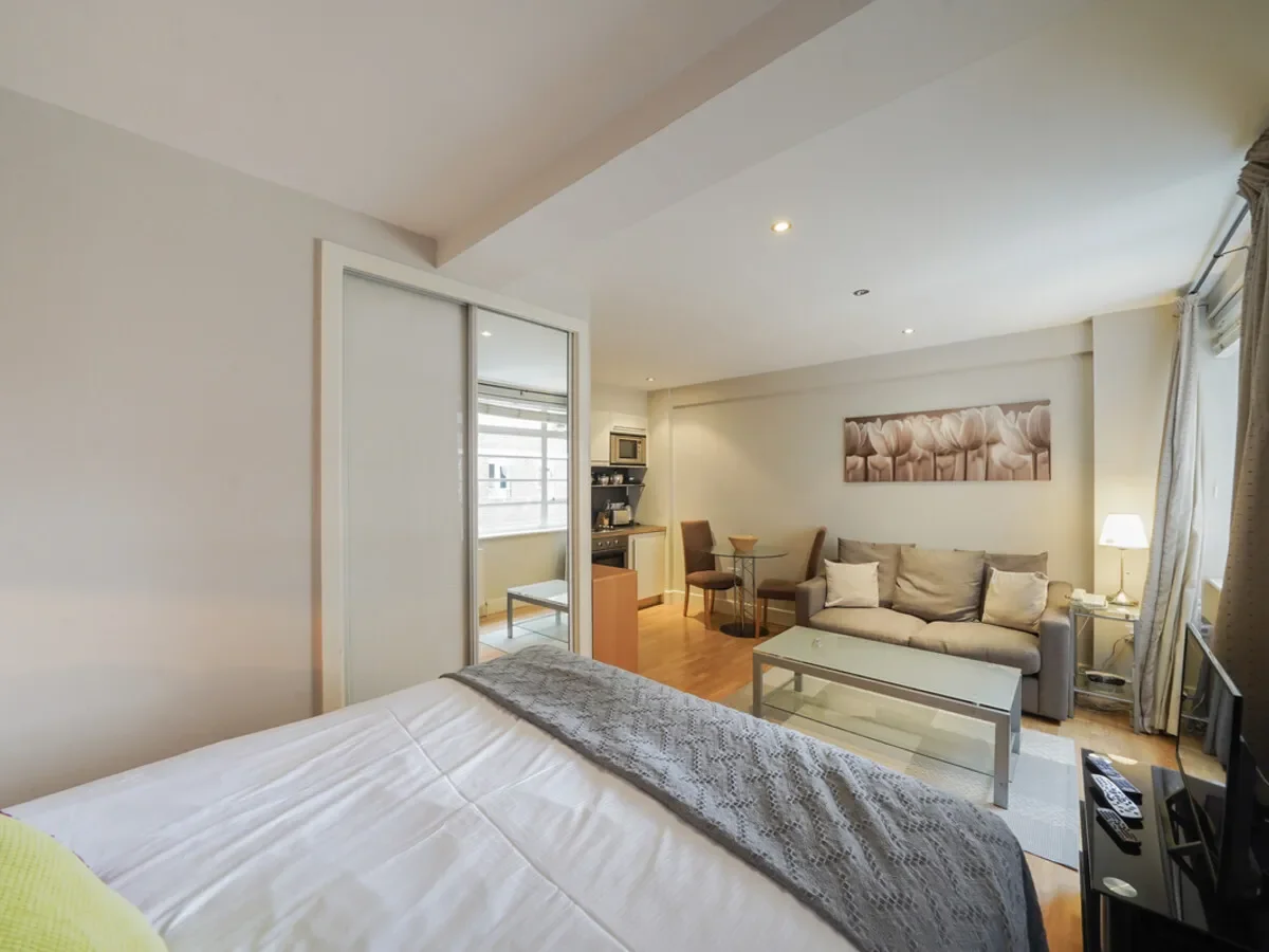 Sloane Avenue, London, SW3, London, England, United Kingdom. - Photo 8