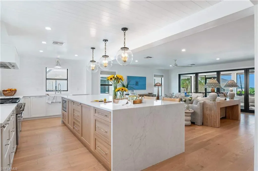 24 Beach Homes, Captiva, FL, 33924, USA, Captiva, Florida, United States. - Photo 12