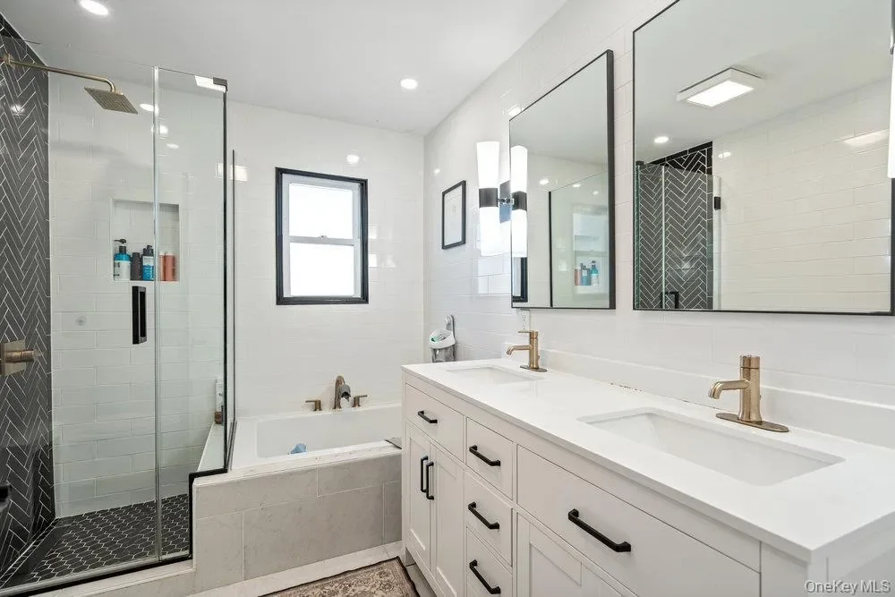 116 Sperry Blvd Boulevard, New Hyde Park, New York, United States. - Photo 23