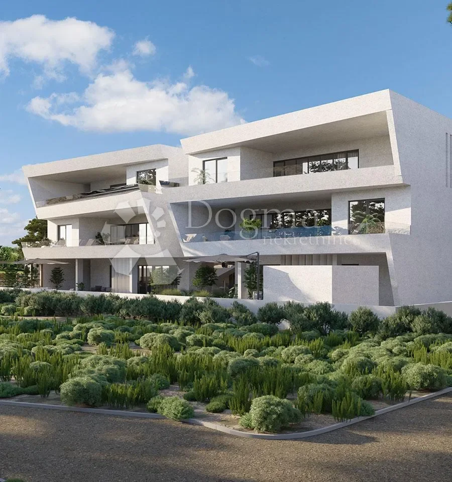 Exterior photo 4