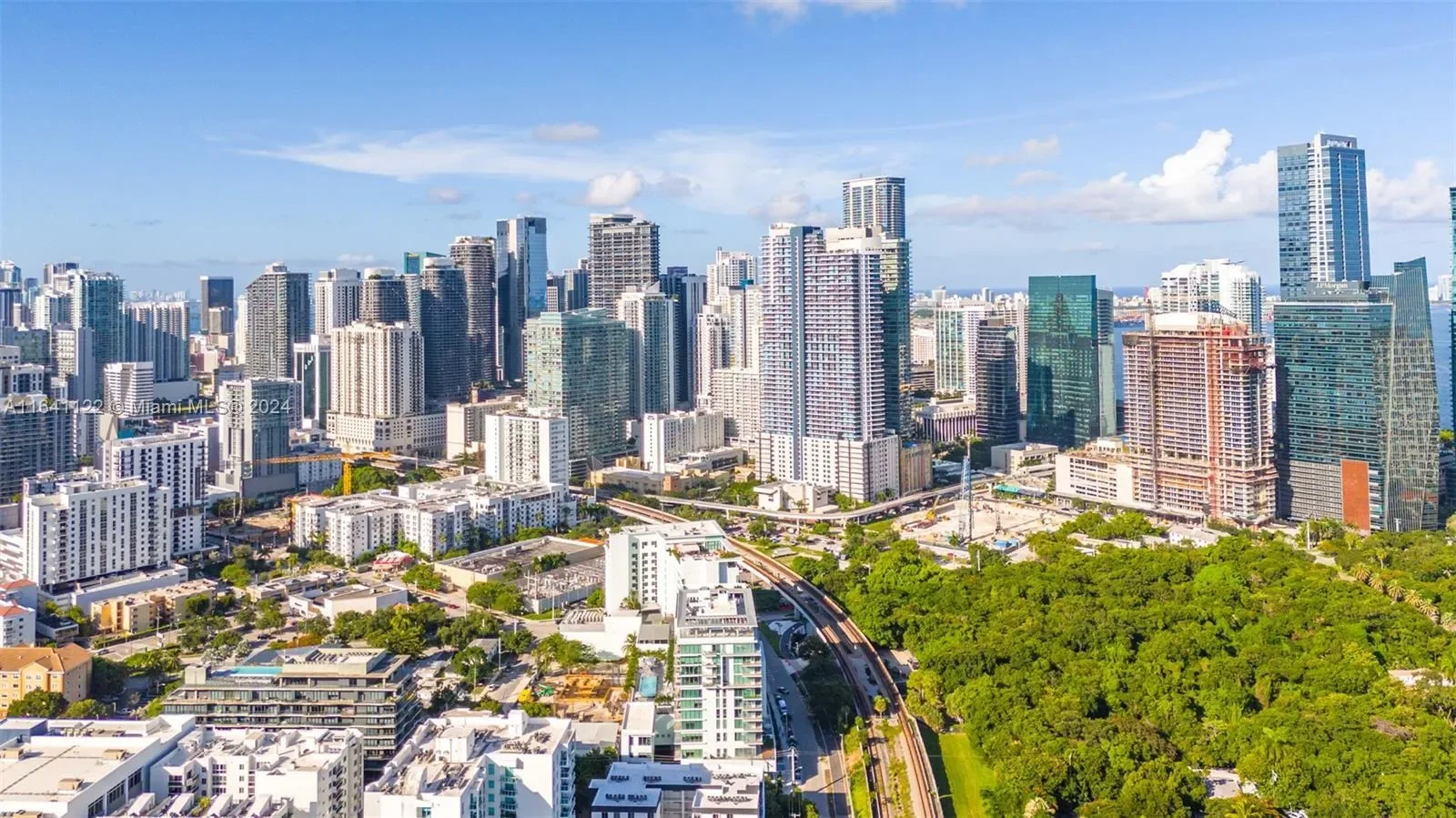 1600 SW 1st Ave 614, Miami, Florida, United States. - Photo 16