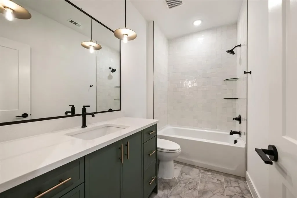 1344 Cherry Hills Lane, Irving, Texas, United States. - Photo 8