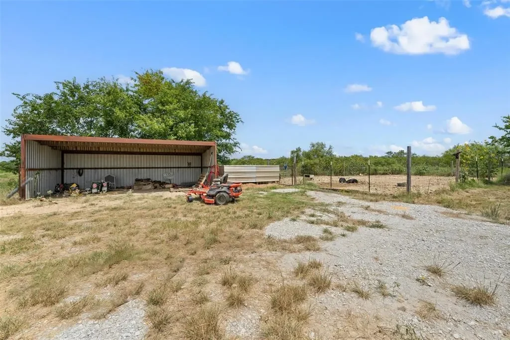 771 Hcr 2233, West, TX 76691, West, Texas, United States. - Photo 5