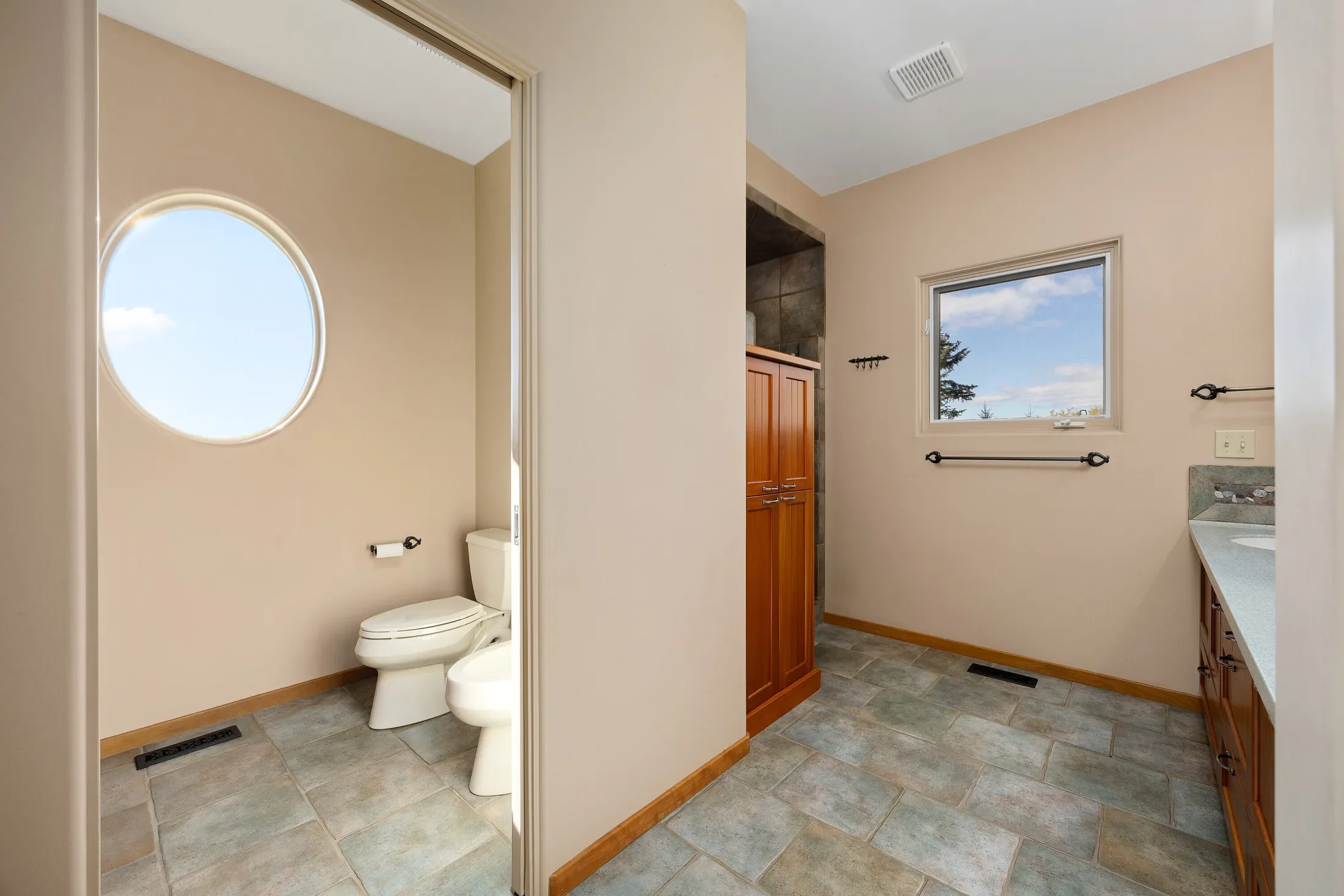 Gallery photo 4