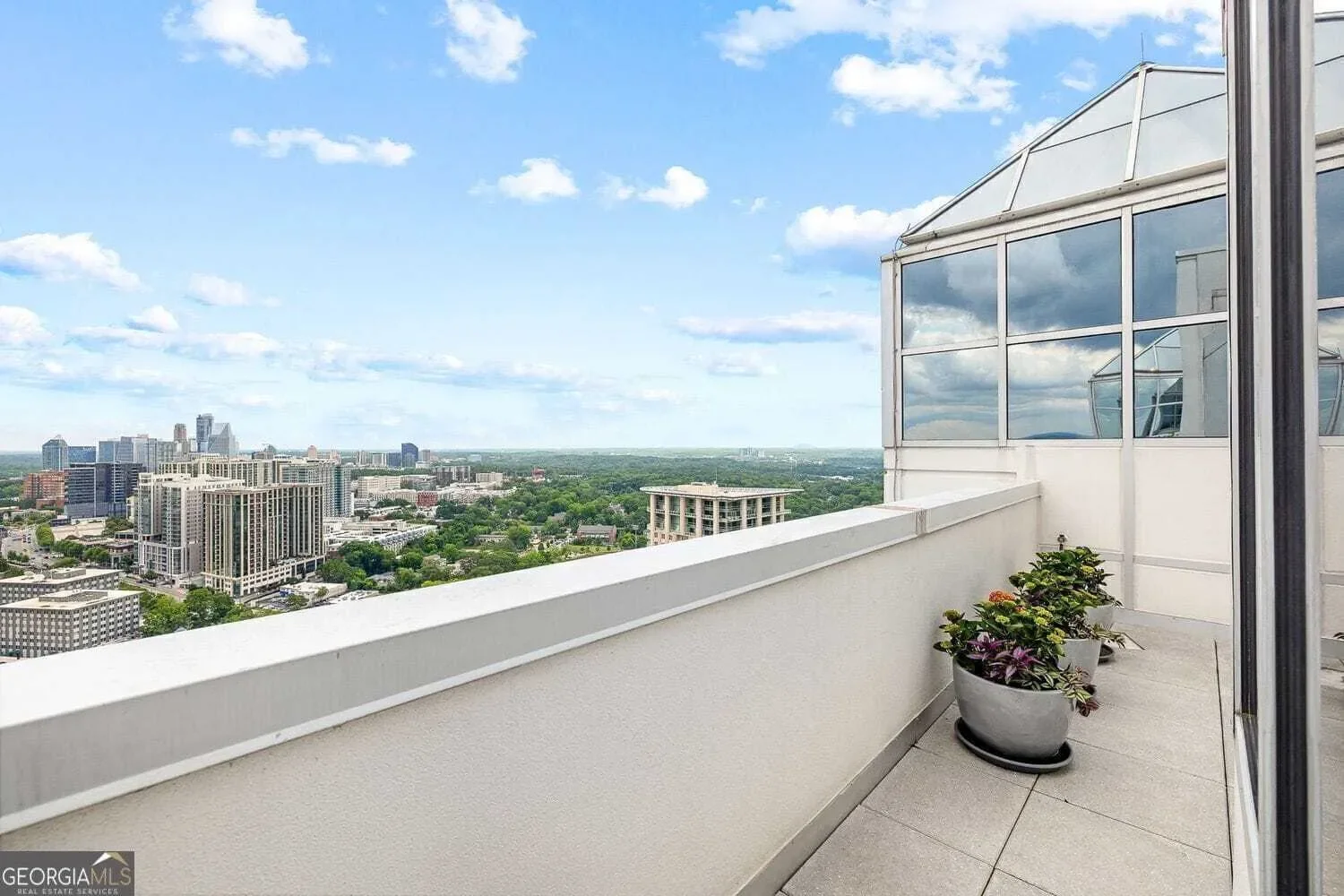 2828 Peachtree Road NW, Atlanta, Georgia, United States. - Photo 18