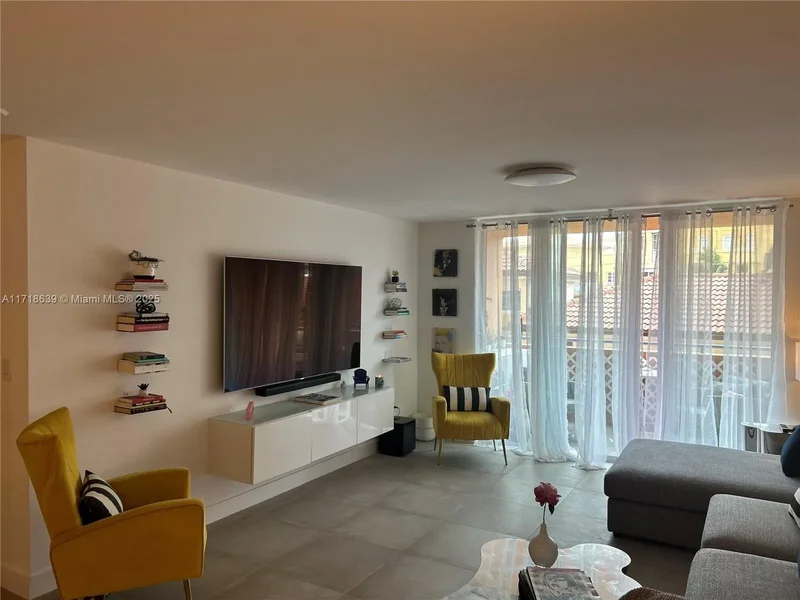 90 Alton Rd 303, Miami Beach, Florida, United States. - Photo 17