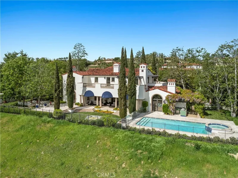 5 Bedrooms Single Family Detached