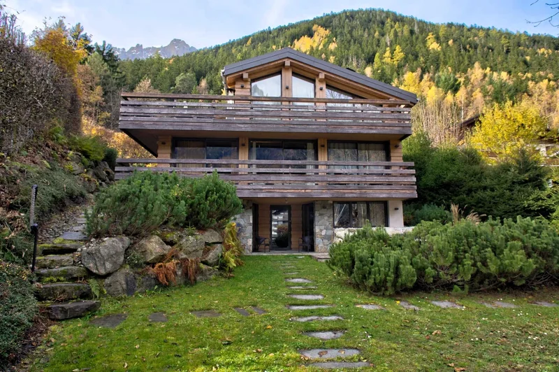 Rare ski-in ski-out seven-bedroom chalet in the heart of Chamonix