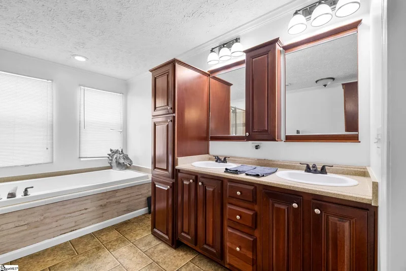 74 Reining Way, Fountain Inn, SC 29644, Fountain Inn, South Carolina, United States. - Photo 45