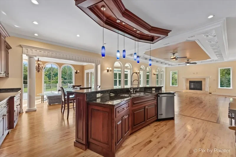 27 W Onwentsia Road, Lake Bluff, Illinois, United States. - Photo 21