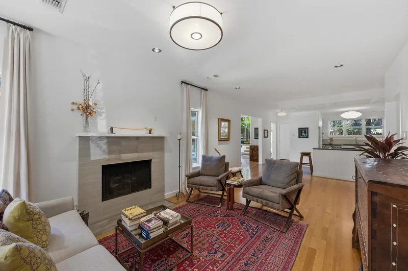 1712 W 10th ST W, Austin, Texas, United States. - Photo 4