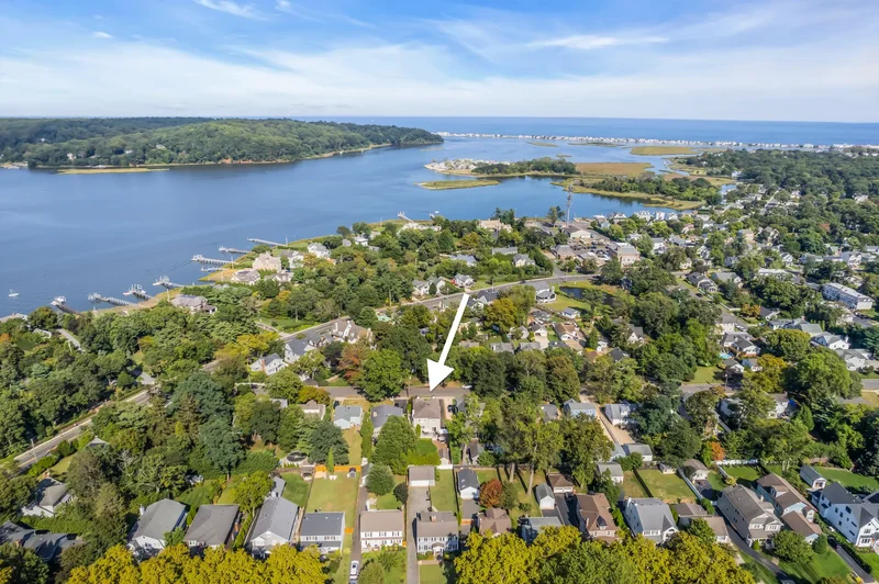 12 Forrest Ave, Rumson, NJ 07760, Runnemede, New Jersey, United States. - Photo 51