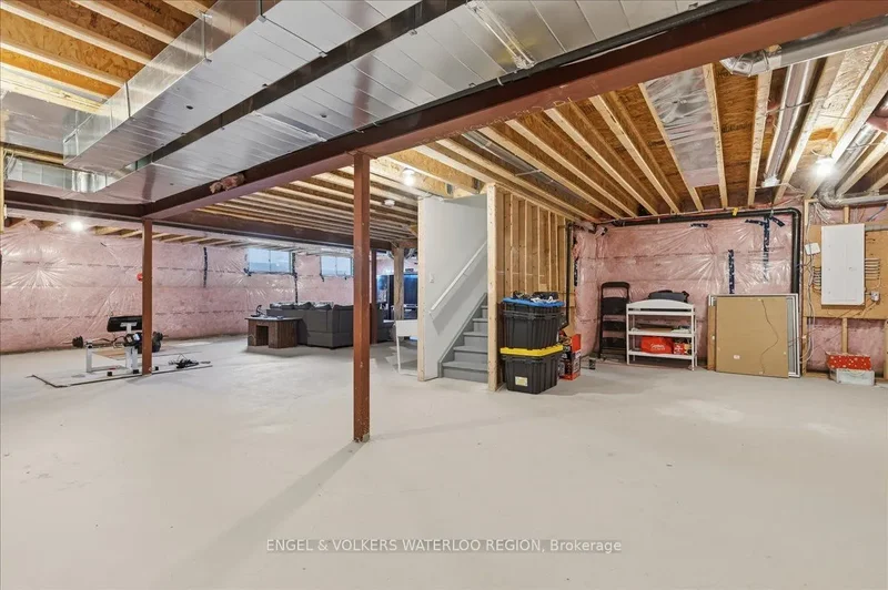 7 Alderwood Drive, Ontario, Canada. - Photo 11