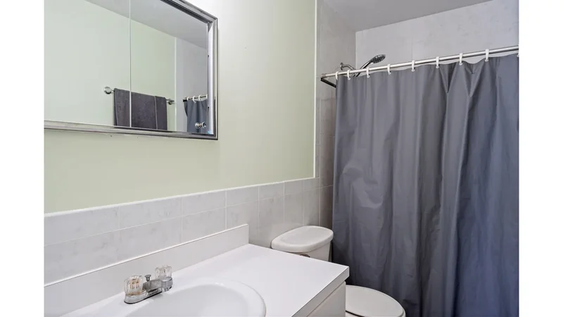 37 Stratford Green, West Babylon, New York, United States. - Photo 4