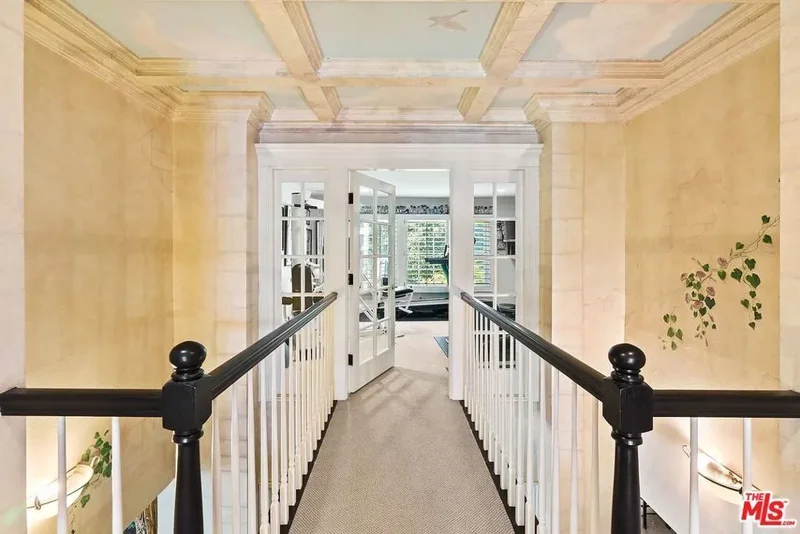 3541 Westfall Drive, Los Angeles, California, United States. - Photo 13