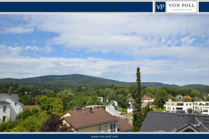 Kronberg, Hessen, Germany. - Photo 7