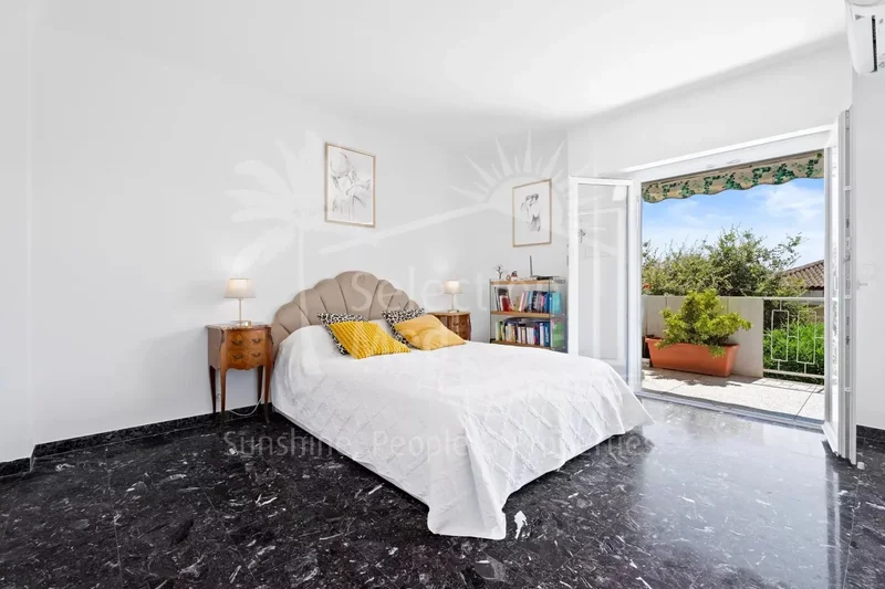 Cannes, Provence-Alpes-Côte d'Azur, France. - Photo 11
