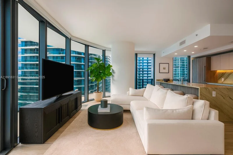 801 S Miami Ave 2901, Miami, Florida, United States. - Photo 22