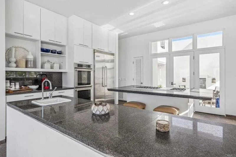 1716 Ocean Front, Del Mar, CA, 92014, USA, Del Mar, California, United States. - Photo 18