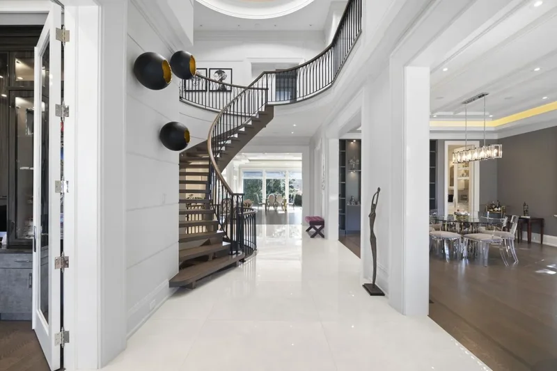 49 Rollscourt Drive, Toronto, Ontario, Canada. - Photo 2