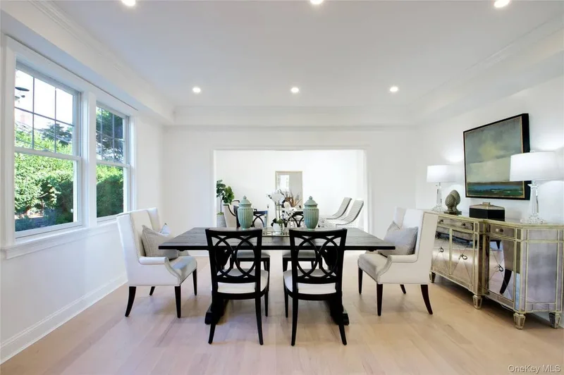 108 Tanners Pond Road, Garden City, New York, United States. - Photo 22