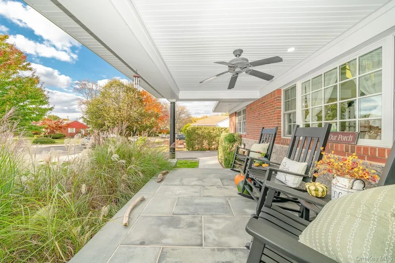 87 East Street, New Hyde Park, NY 11040, New Hyde Park, New York, United States. - Photo 18