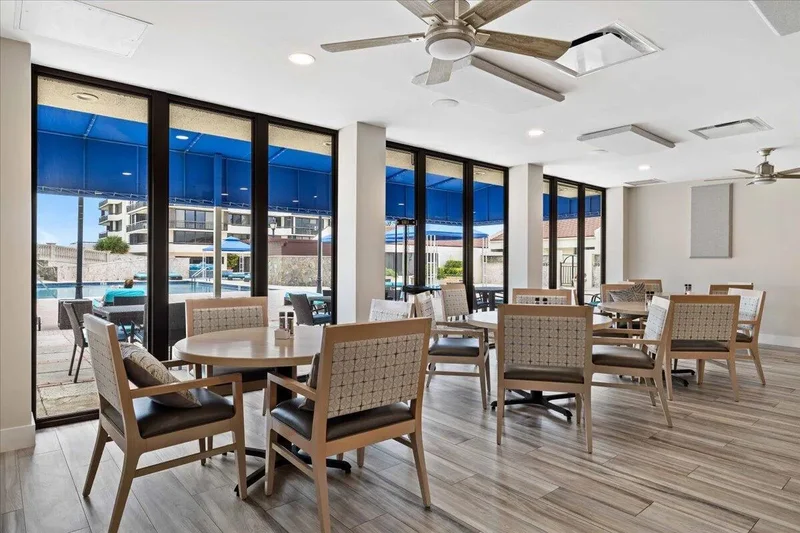 4000 N Ocean Drive 2004, Riviera Beach, Florida, United States. - Photo 28