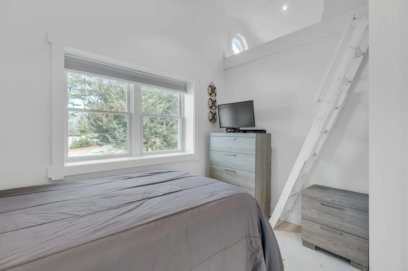7 Springville Cir, Hampton Bays, New York, United States. - Photo 11