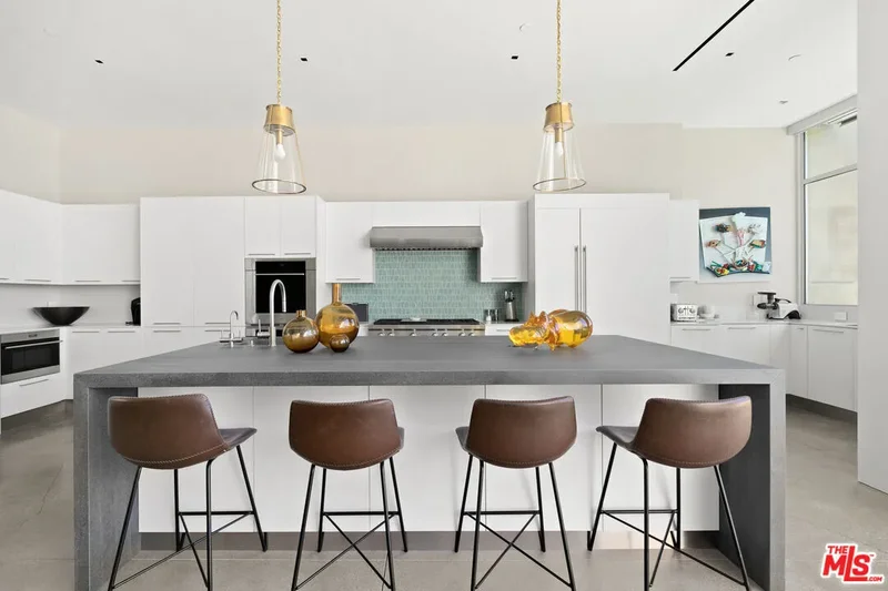 1550 Casale Rd, Los Angeles, California, United States. - Photo 3