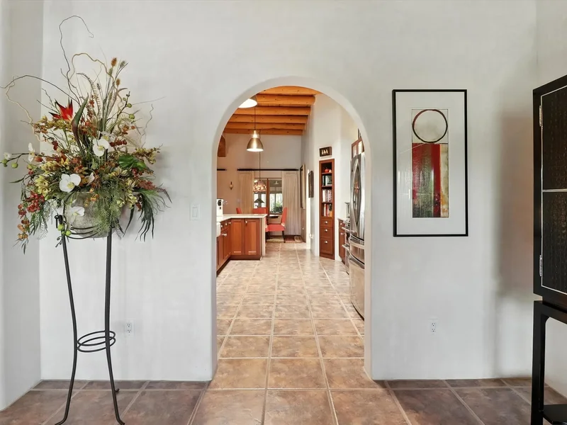 3000 Governor Lindsey Road, Santa Fe, NM 87505, Santa Fe, New Mexico, United States. - Photo 7