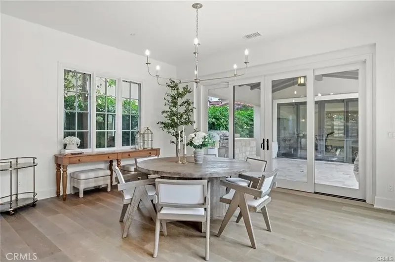 117 Andirons, Irvine, California, United States. - Photo 13