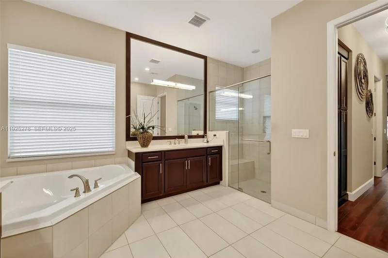11904 SW Sailfish Isles Way, Port St. Lucie, Florida, United States. - Photo 28