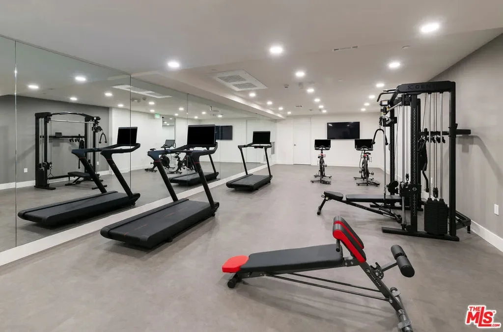 3649 Regal Place 102, Los Angeles, California, United States. - Photo 12