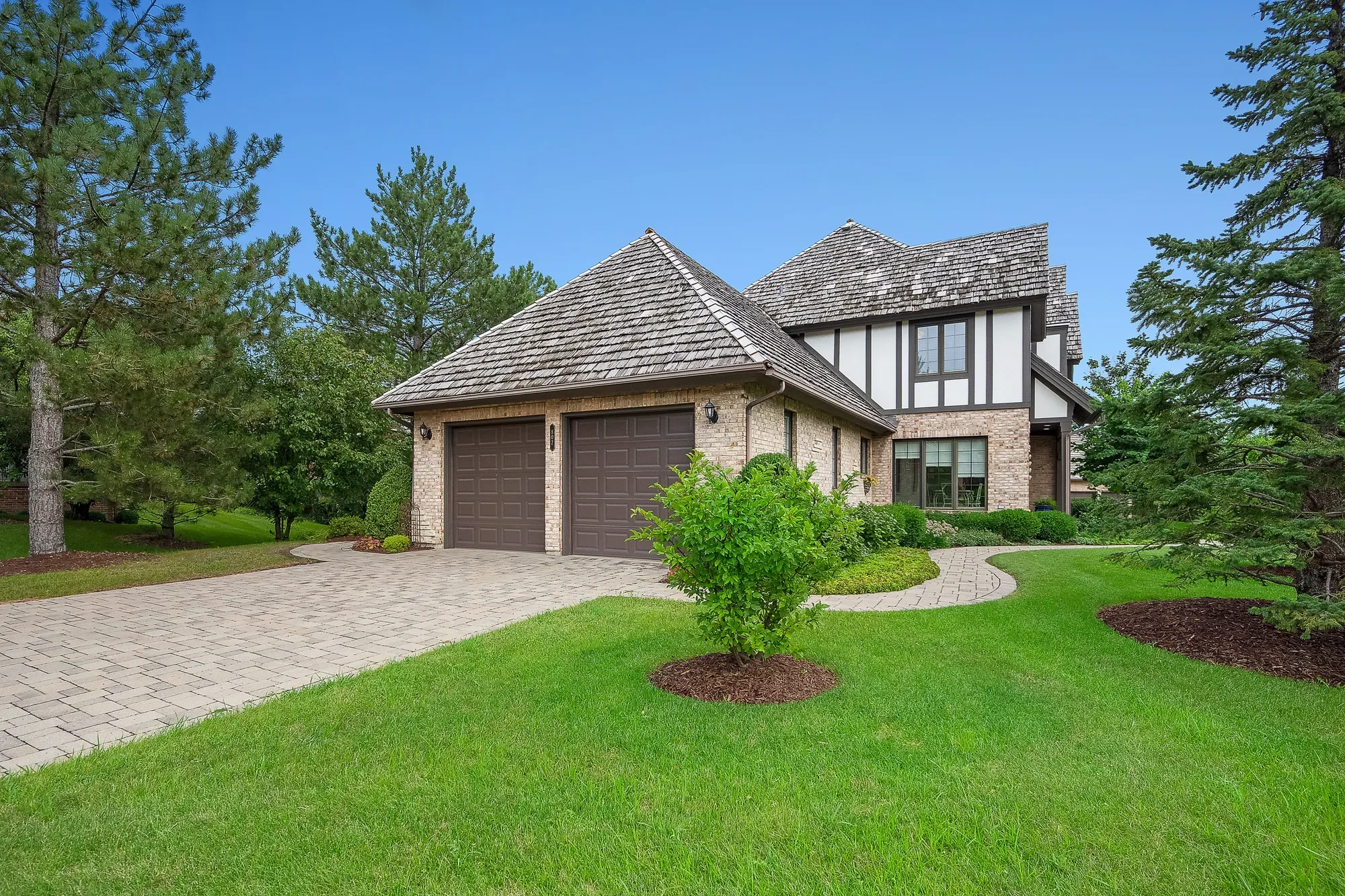 802 Kenmare Drive , Burr Ridge, IL 60527, Burr Ridge, Illinois, United States. - Photo 13