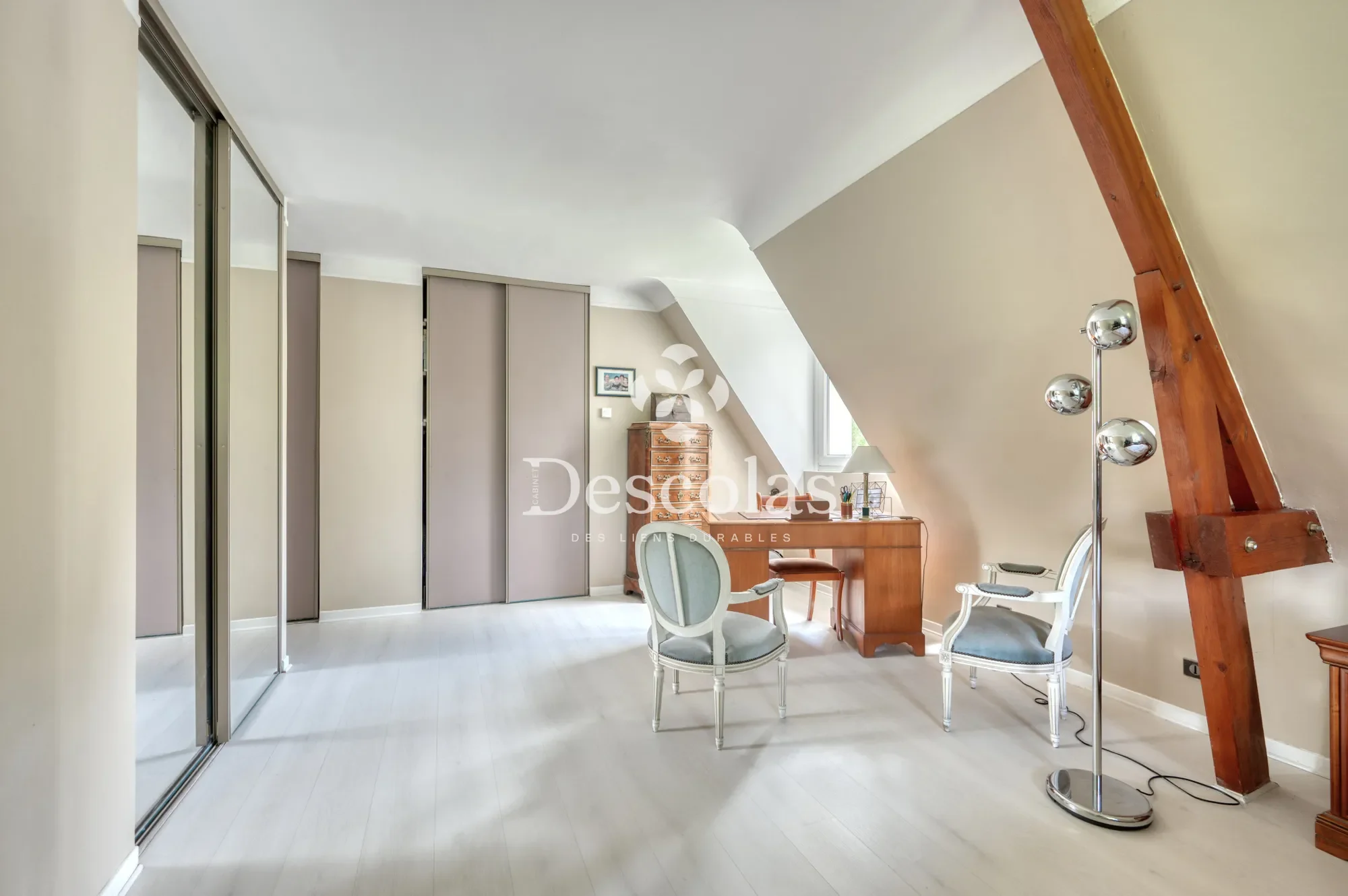 Gallery photo 12