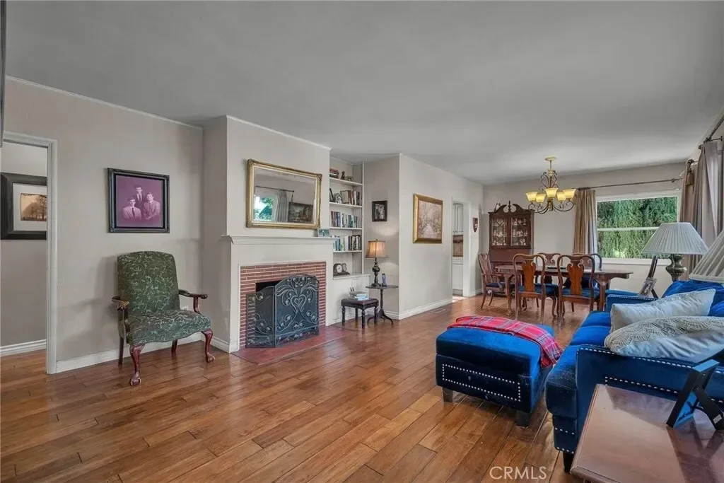2544 Evelyn Street, La Crescenta-Montrose, California, United States. - Photo 27
