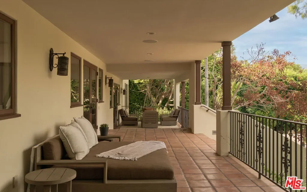 7046 Grasswood Avenue, Malibu, California, United States. - Photo 10