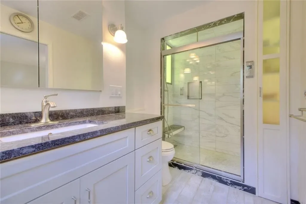 2659 Amberly Drive, Dunwoody, Georgia, United States. - Photo 30