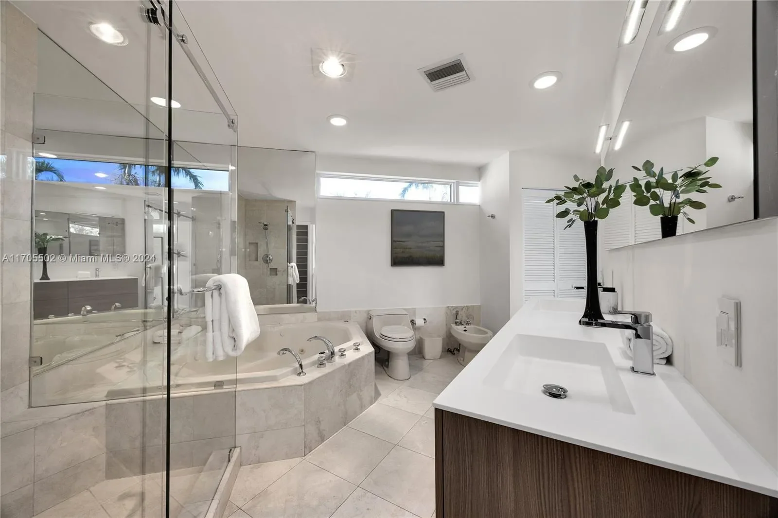 3566 Rockerman Rd, Miami, Florida, United States. - Photo 14
